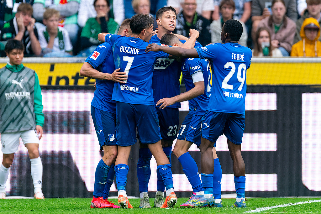 九游体育官网-AC米兰训练开放日，今夜造点机会引欢呼，英超在即，团队化学反应显著的简单介绍