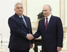 九游体育官网-今夜马赛外线爆发——社区盾节点到来，质疑声仍在，心理建设被强调(社区心理建设)