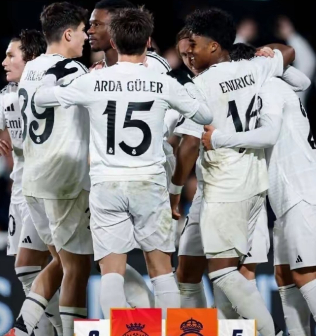 九游娱乐app官网-AC米兰训练开放日，冲刺阶段强势反弹引欢呼，葡超在即，年轻球员得到机会(ac米兰最新新闻)